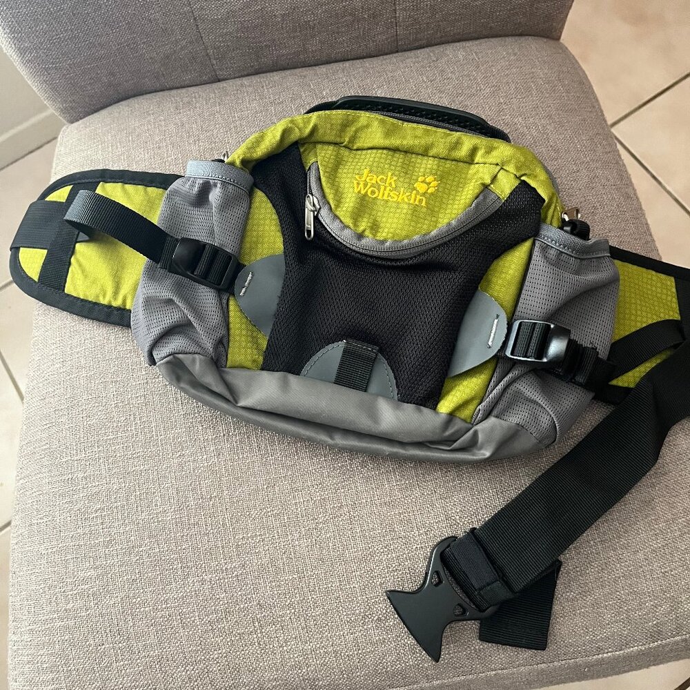 Jack Wolfskin Outdoor Waist Pack | Gray & Lime Green, like new